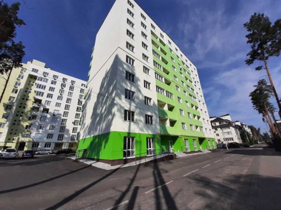 Продам фасадне комерційне приміщення,  перший поверх вул.Лісова Ірпінь Ірпінь