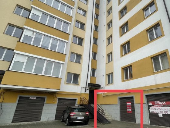 Продаж приміщення під комерцію--і Ивано-Франковск