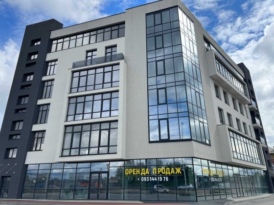 Продаж комерційне приміщення, вул. Максимовича - Надрічна Ивано-Франковск