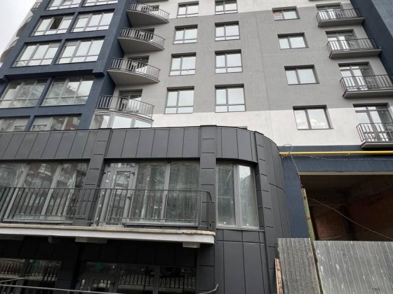 Продаж комерції 97 кв.м, в центрі, Княгинин Ивано-Франковск