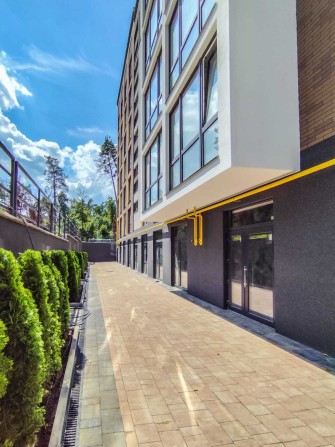 Комерція 41,6 м2! продаж, фасад! В новому ЖК! - фото 1