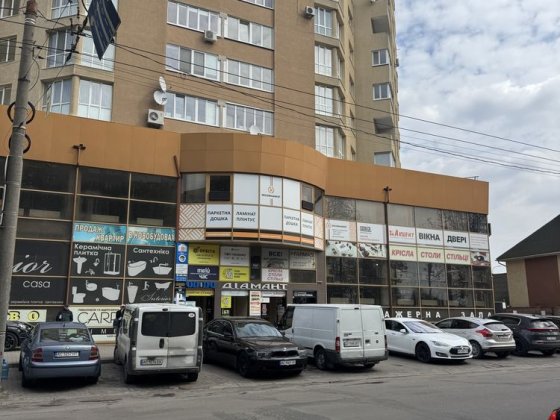 Продаж Комерція 1200$/м2  ТЦ  Діамант, Луцьк (Київський майдан) Луцьк