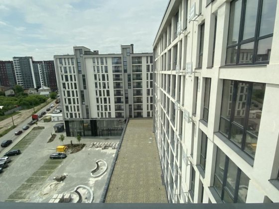 Продаж офісу 950м в сучасному бізнес-центрі Ивано-Франковск