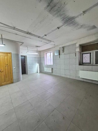 Продаж комерційного приміщення по вул. Коновальця - фото 1