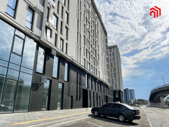 Продаж фасадної торгівельної площі Ивано-Франковск