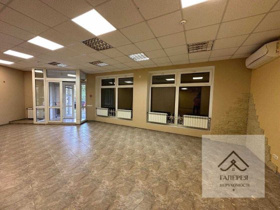 ТЕРМІНОВО Комерційне приміщення ПРОДАЖ  1400$