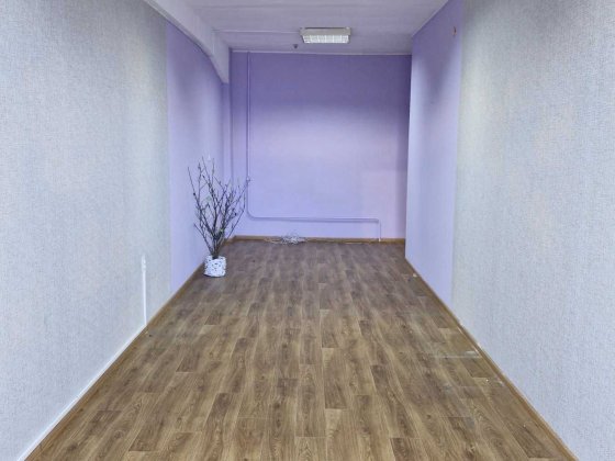 Центр. Продам приміщення, офіс. Окремий блок в бізнес-центрі.