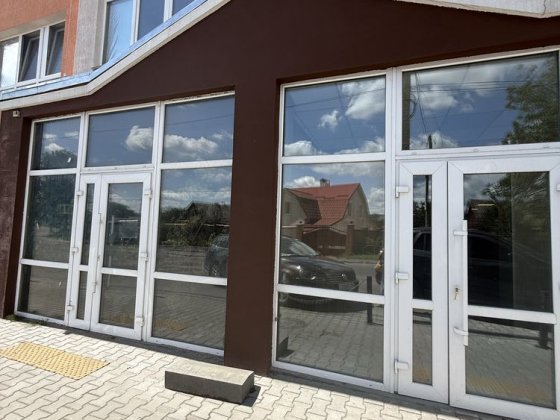 Продаж фасадного комерційного приміщення Хмельницкий