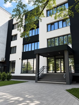 Комерція у центрі міста/продаж по поверхам/великий трафік - фото 1