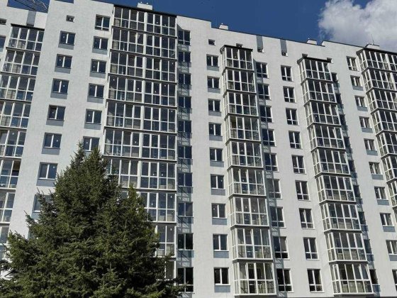 Продаж приміщення в новому зданому будинку.