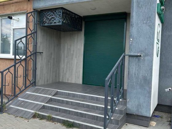 Продаж фасадного комерційного приміщення площею 134 м², мікрорайон Дубове, готовий бізнес або інвест Хмельницький