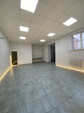ТЕРМІНОВО продам комерційне приміщення в центрі - фото 1
