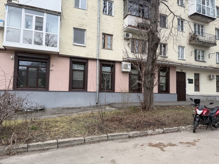 Центр ( + автономне опалення + 15 кВт + стабільне світло( готовий бізнес від оренди) - фото 1
