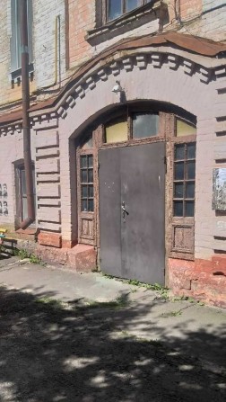 Нежитлові приміщення цокольного поверху - м. Рівне - фото 1