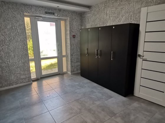 Продам комерцію 90 м², власник. Заливна, 1 (ремонт, 2 входи,3 фази) Сумы