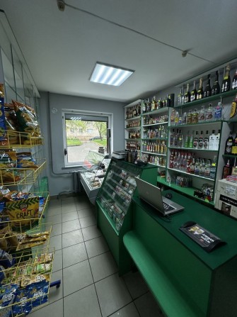 Продам Магазин по вул. Степана Бандери! Можлива ОРЕНДА - фото 1