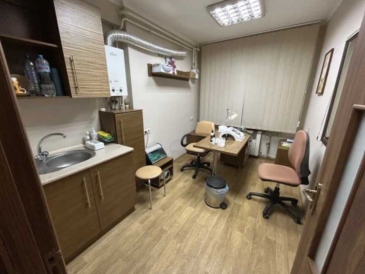 універсальне приміщення 2в1  Продаж 1-кімнатної квартири по вул.Металургів - фото 1