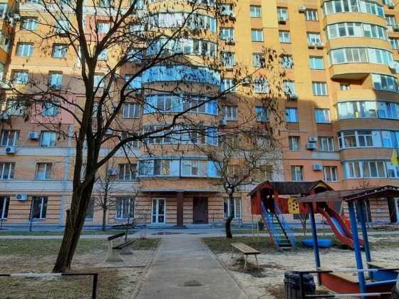 Продам комерційне приміщення. Центр, Соборності