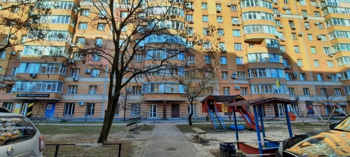 Продам комерційне приміщення. Центр, Соборності - фото 1