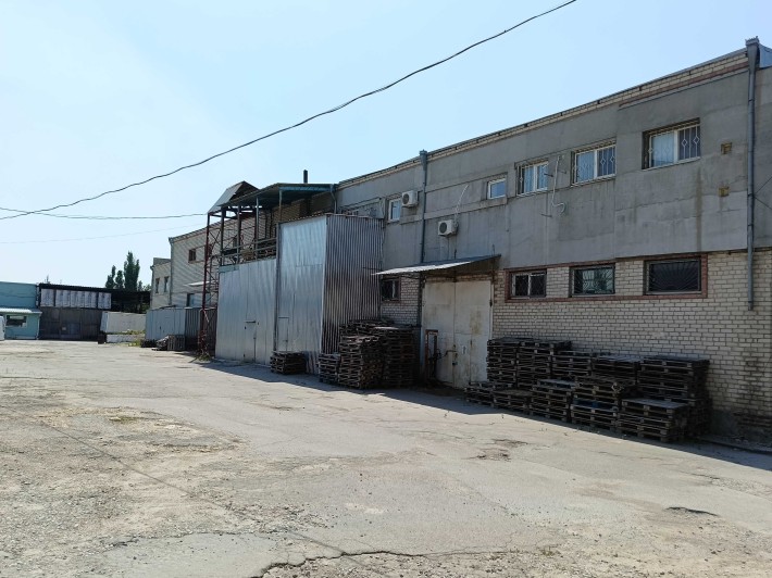 Продам офисно-складской комплекс  площадью 1200 м.кв .по Нефтянников. - фото 1