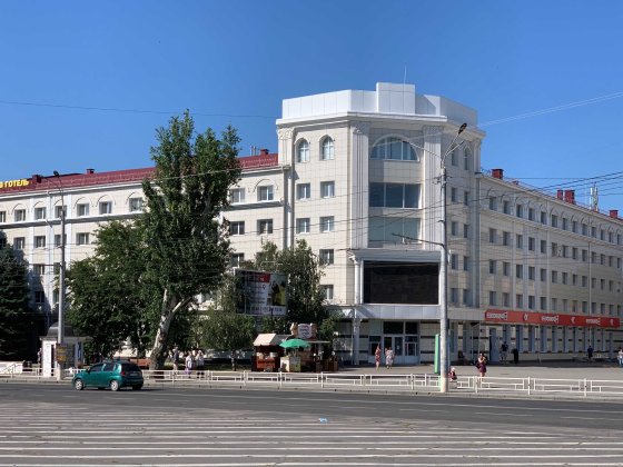 Нежитлові приміщення 2065,2 м2, Херсон, проспект Ушакова 43 Херсон