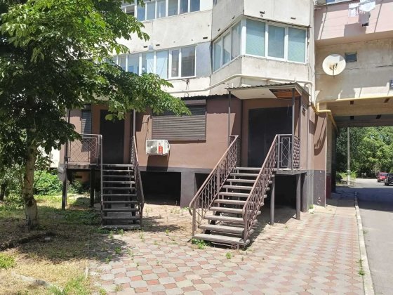 Продам приміщення 106 м.кв.на м-рні Таврійський. Херсон