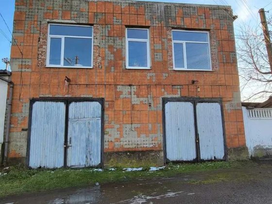 Продаж приміщення 219 м² під СТО, склад або виробництво, вул. Ярослава Мудрого, 64Б Черновцы