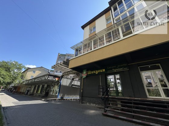 Продаж комерційного приміщення по бул. Петлюри Симона
