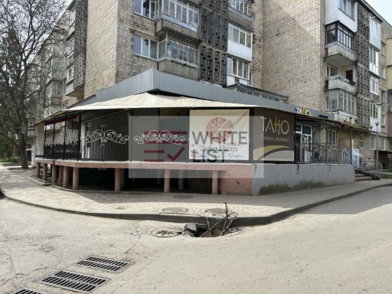Оренда приміщення 65 м.кв з терасою/ аптека/кафе/ Бульвар-друга лінія від Головної Черновцы