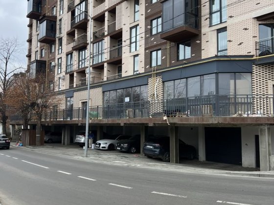 ФАСАДНЕ приміщення в новобудові, ЩЕРБАНЮКА-Г.МАЙДАНУ Черновцы