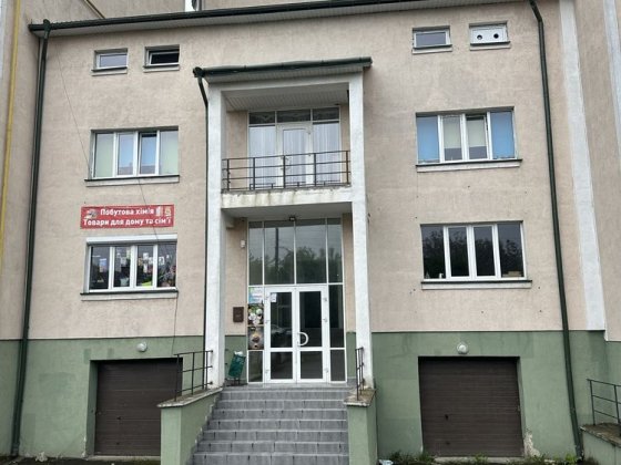 Продаж комерційної офісної будівлі Черновцы