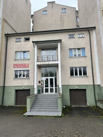 Продаж комерційної офісної будівлі - фото 1
