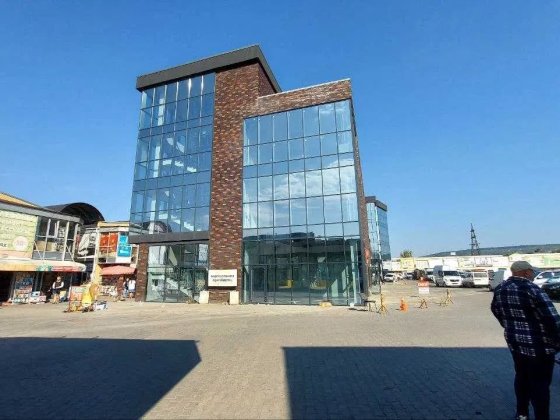 Продається магазин ринок Добробут Черновцы