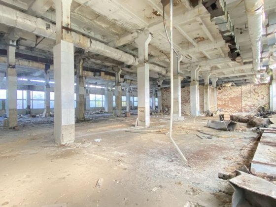 Продаж виробничого комплексу в Чернівцях площею 15000 м2 висотою 7 м Черновцы