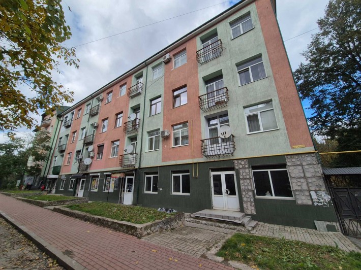 Продається комерційне приміщення 100м2 вул.Кочубея 33 А - фото 1