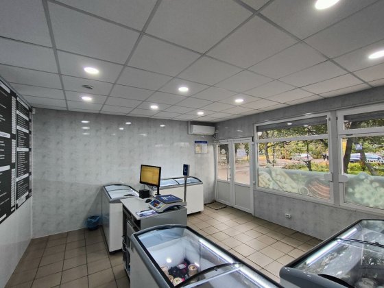 Продаж МАФу з водою, вул. Грушевського Черкаси