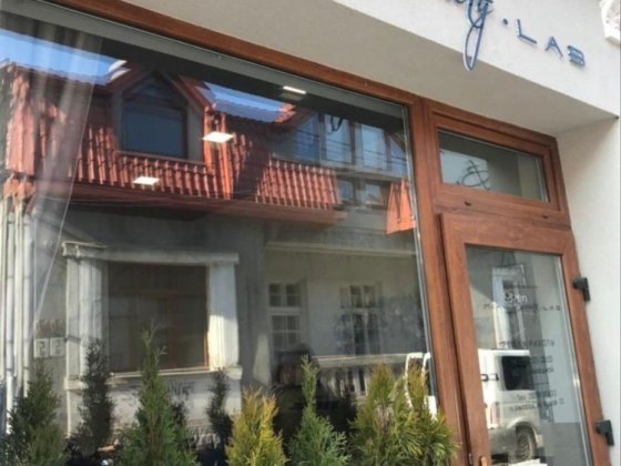 Продаж Комерційної нерухомості з ремонтом та обладнанням Центр м.Ужгород