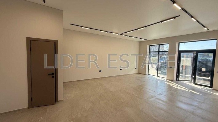 Продаж торгового приміщення 46.5 м² | УЖГОРОД | Центр - фото 1