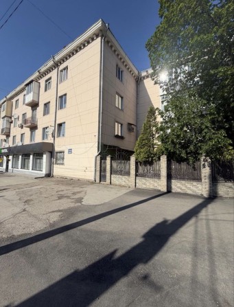 Продаж ( приміщення ) на розі Годовноі -Проспект Незалежності - фото 1