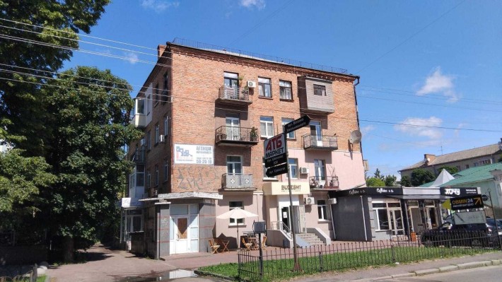 Окреме приміщення вільного призначення біля РАЦСу (п3) - фото 1