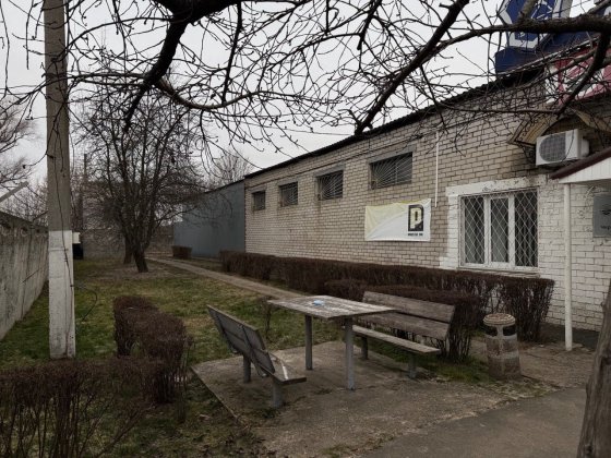 Продаж: офісно-складський комплекс 832 м² у Чернігові Чернігів