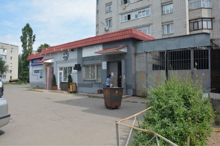 Продаж приміщення вільного використання з допоміжними будівлями та спорудами - фото 1