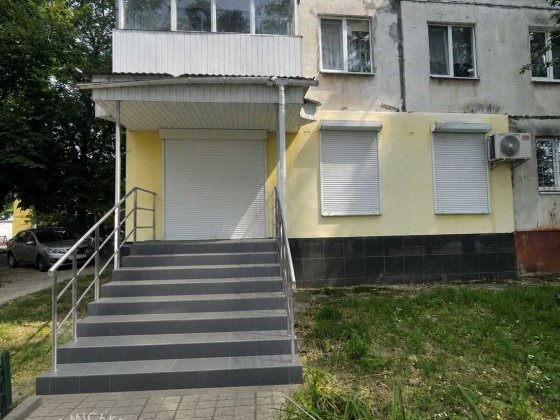 RLT V01 Продаж комерційного фасадного приміщення, Ринок Привокзальний Чернігів