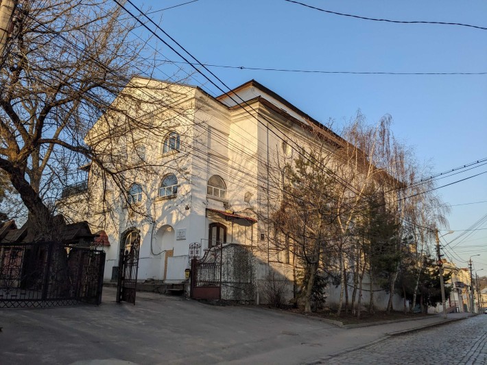 Продаж історичної  будівлі в центрі міста. 1500 м.кв. - фото 1