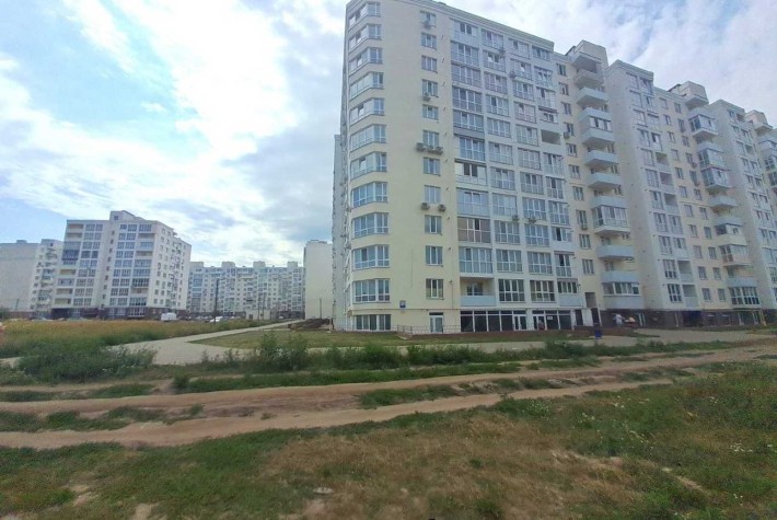 Продам комерційне приміщення Чернігів Масани СМ - фото 1