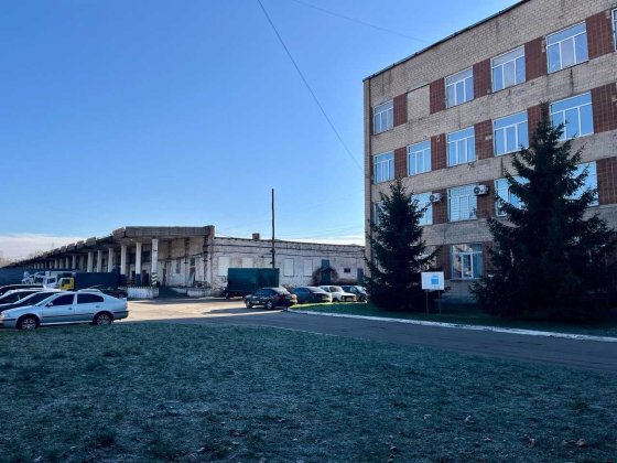 Продається складський комплекс  з адміністративним приміщенням Чернигов
