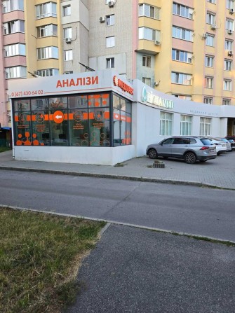 Фасад, 1 пов, окремий вхід, 303.5 м2, Вінниця, бульвар Свободи 6 / вул. Зодчих 4 - фото 1