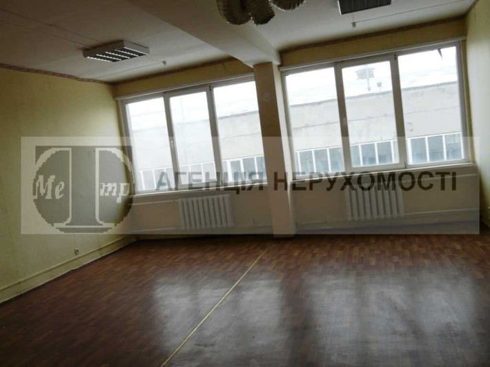 Продаж окремого адміністративного комплексу 3 838,9 м² з укриттям, м. Черкаси - фото 1