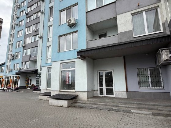 Продаж комерційного приміщення! Козацька 1/1 Черкассы