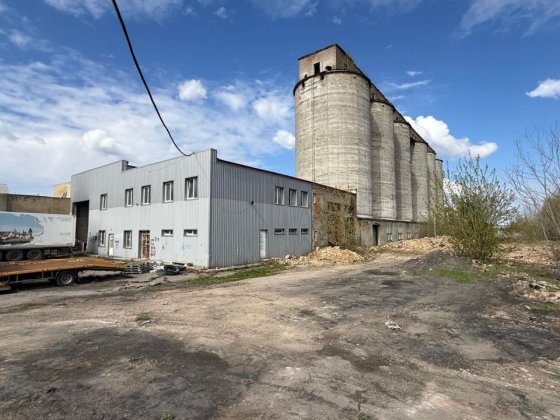 ПРОДАЖ : Майновий комплекс 4000м2 з ЖД гілкою залізниця та силосами в м. Вінниця Винница
